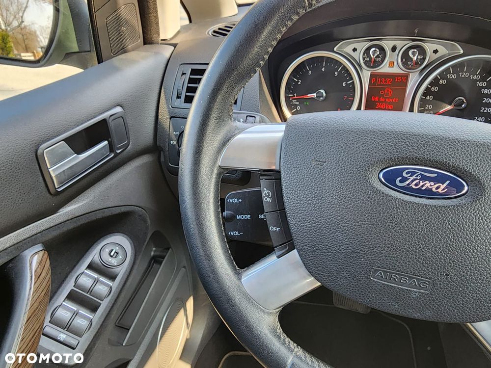 Ford C-MAX 2.0 Ghia - 17