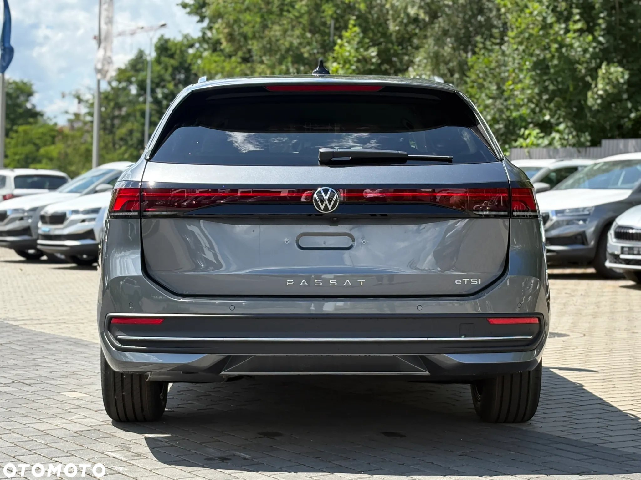 Volkswagen Passat 1.5 TSI ACT mHEV Business Plus DSG - 5
