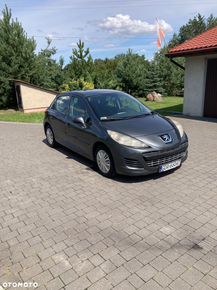 Peugeot 207 - 10