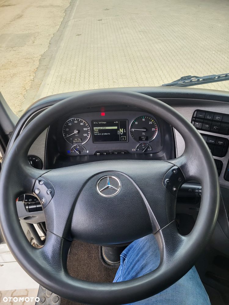 Mercedes-Benz ACTROS - 12