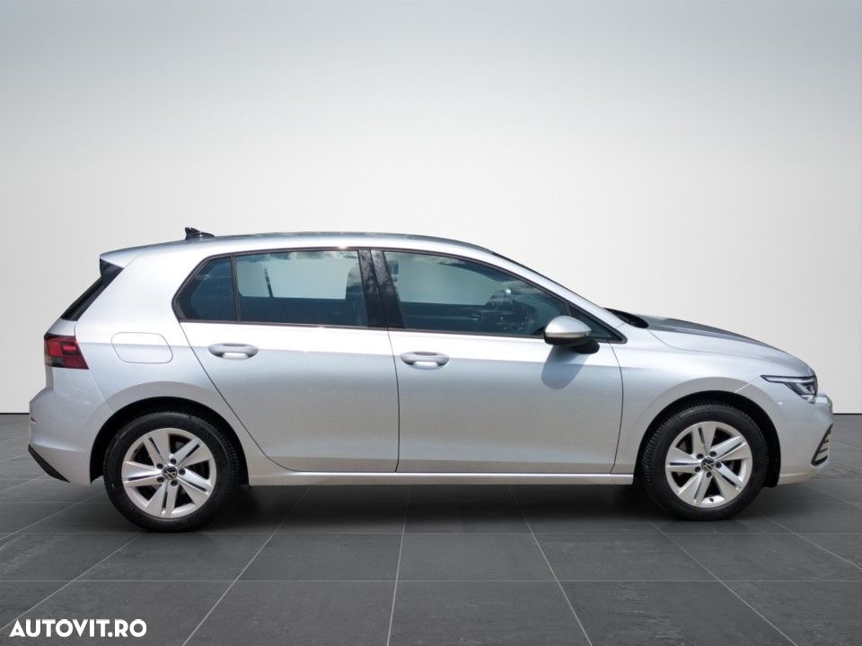 Volkswagen Golf 1.5 eTSI DSG MHEV Life - 8