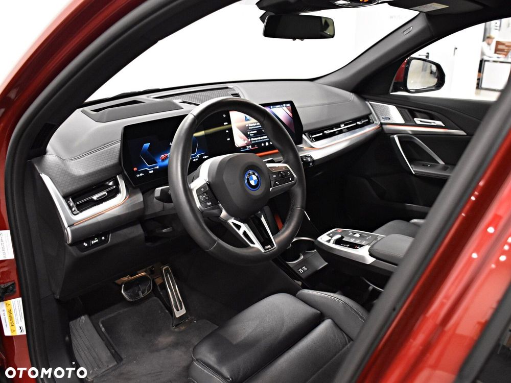 BMW iX2 xDrive30 66.5kWh M Sport Edition - 10