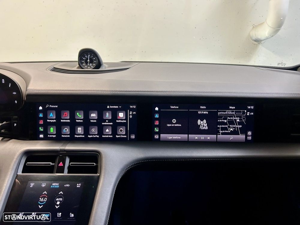 Porsche Taycan Turbo - 59