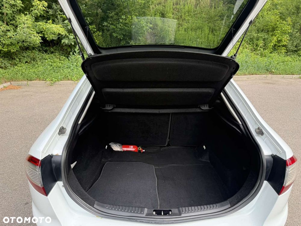 Ford Mondeo 1.6 TDCi Titanium - 9