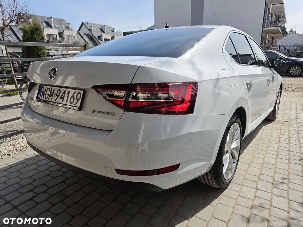 Skoda Superb 2.0 TSI Style DSG - 9