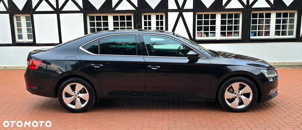 Skoda Superb 2.0 TDI Active DSG - 7