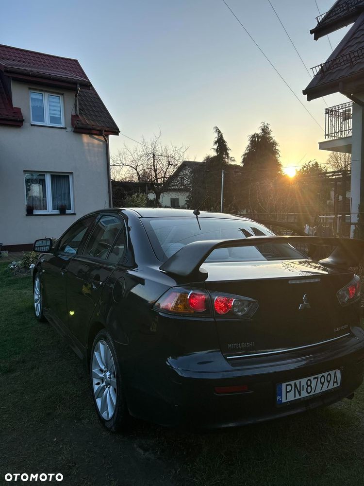 Mitsubishi Lancer - 1