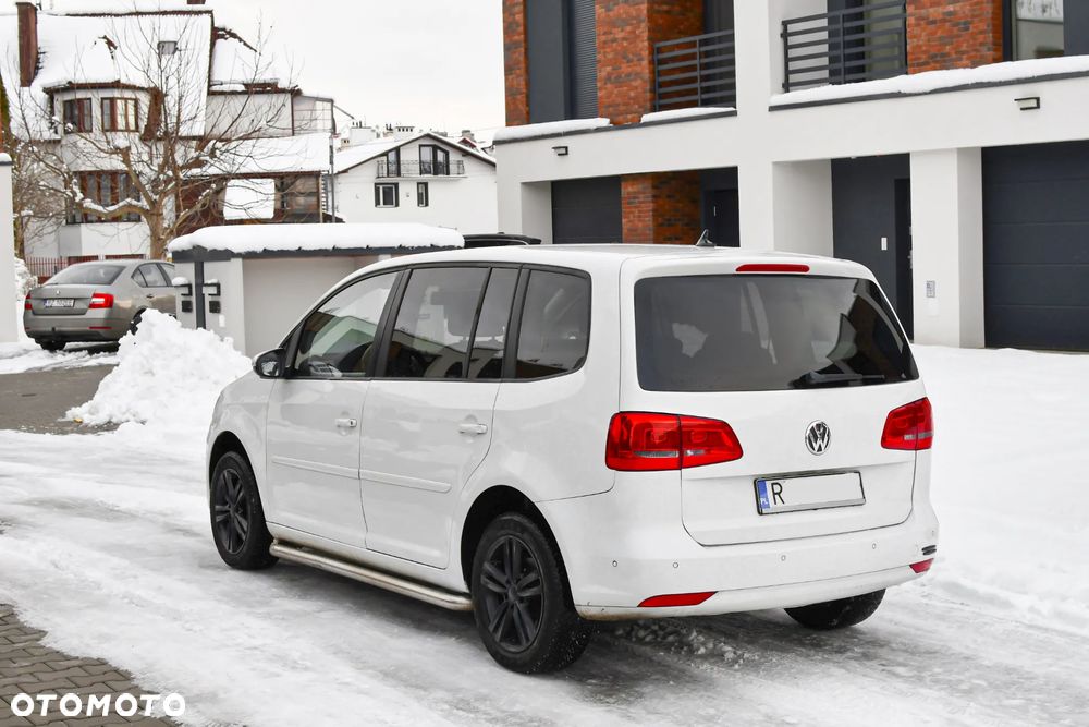 Volkswagen Touran - 2