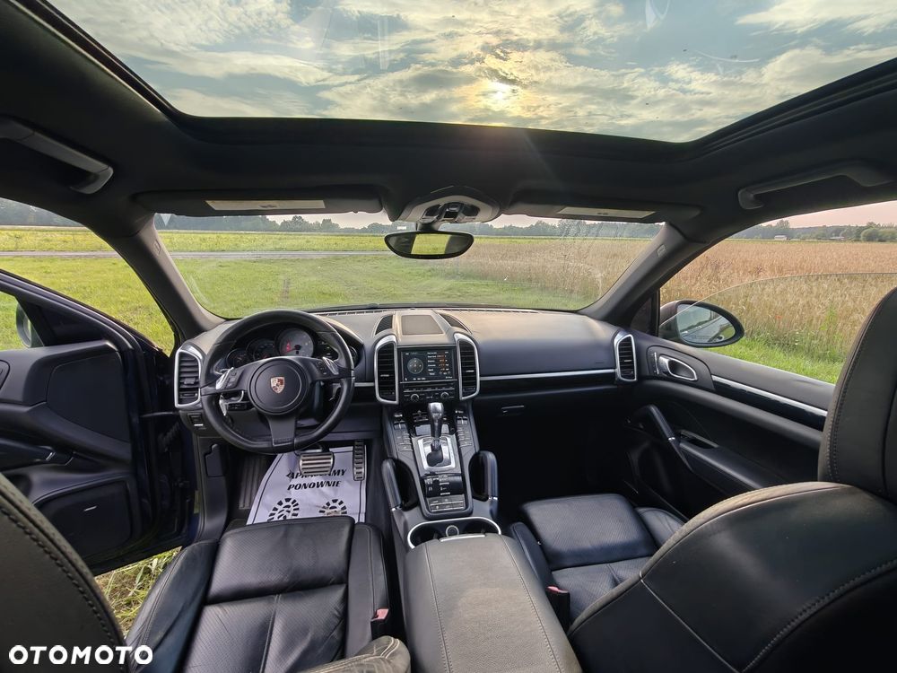 Porsche Cayenne S - 11