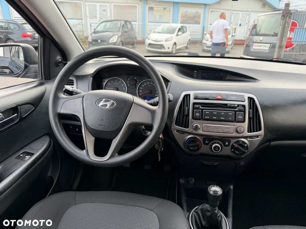 Hyundai i20 - 22