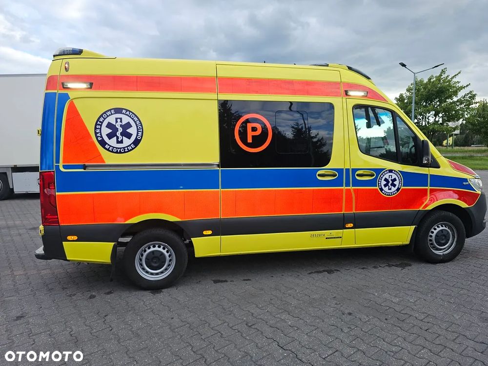 Mercedes-Benz Sprinter 419 CDI Ambulans Karetka - 5