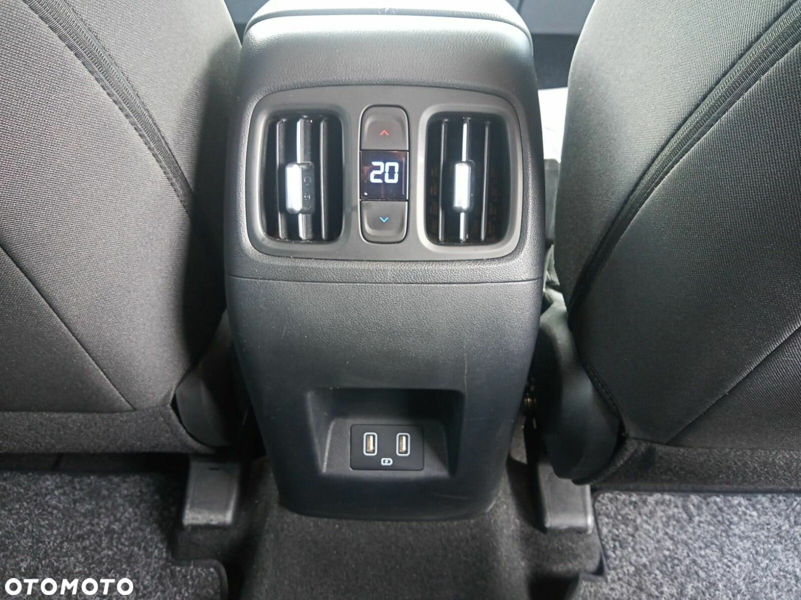 Hyundai Tucson - 16
