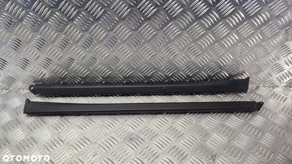 PORSCHE CAYENNE II 10-17R LISTWA OSLONA DRZWI PRZOD TYL PROGU PRAWA 7P5853538 7P5853540 LEWA 7P5853537 7P5853539 - 8