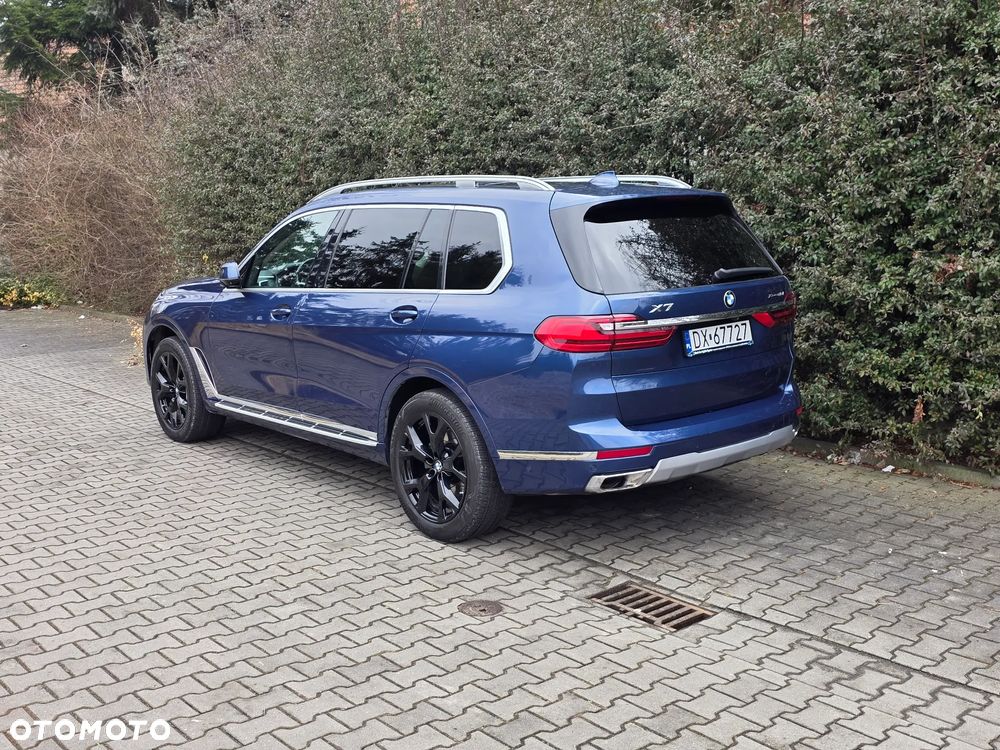 BMW X7 xDrive40i - 7