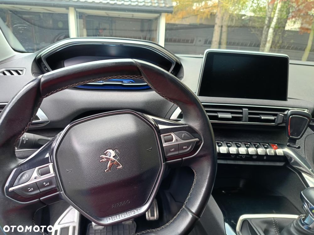 Peugeot 3008 PureTech 130 Stop & Start GPF Allure - 8