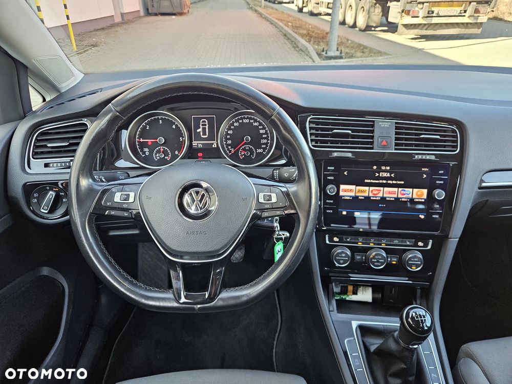 Volkswagen Golf 2.0 TDI (BlueMotion Technology) Highline - 32