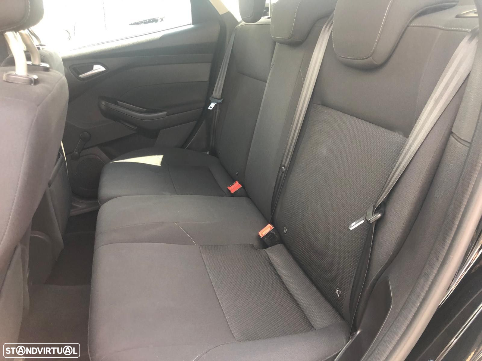 Ford Focus 1.5 TDCi Titanium - 20
