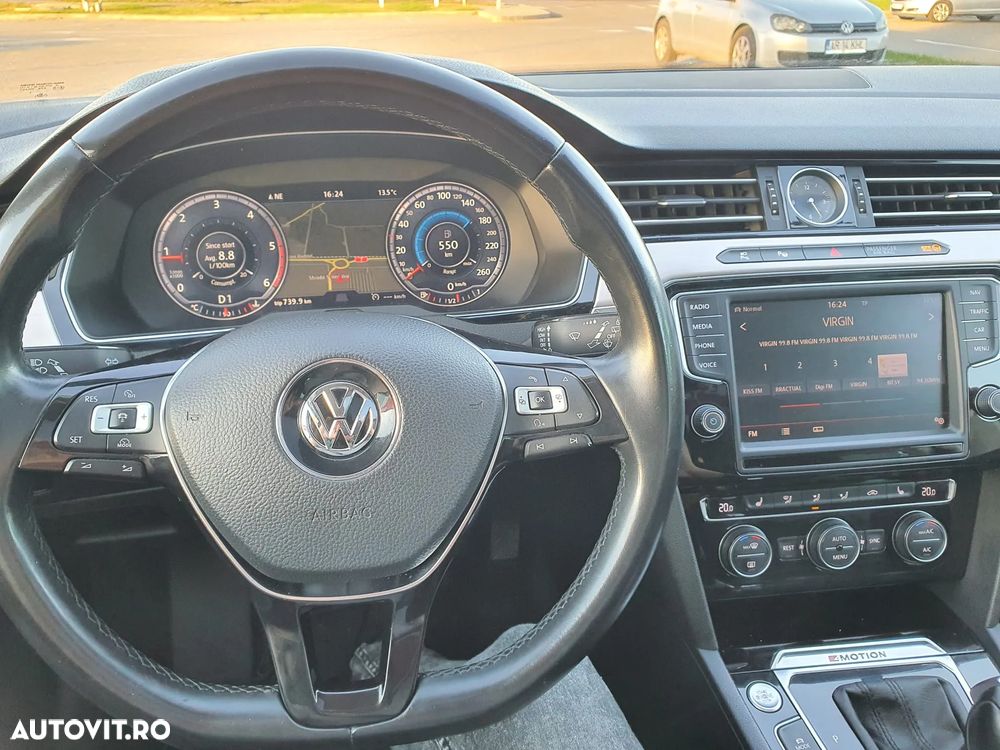 Volkswagen Passat - 10