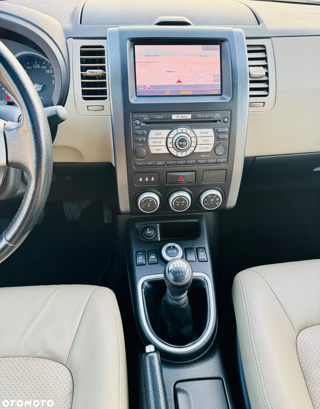 Nissan X-Trail 2.0 dCi 4x4 DPF Platinum - 13