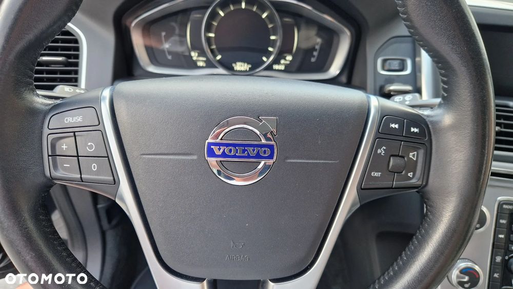 Volvo XC 60 D5 AWD Summum - 28