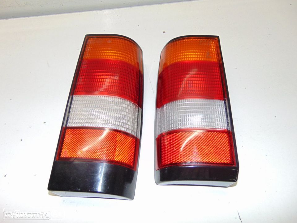Opel Kadett D farolins de trás - 2