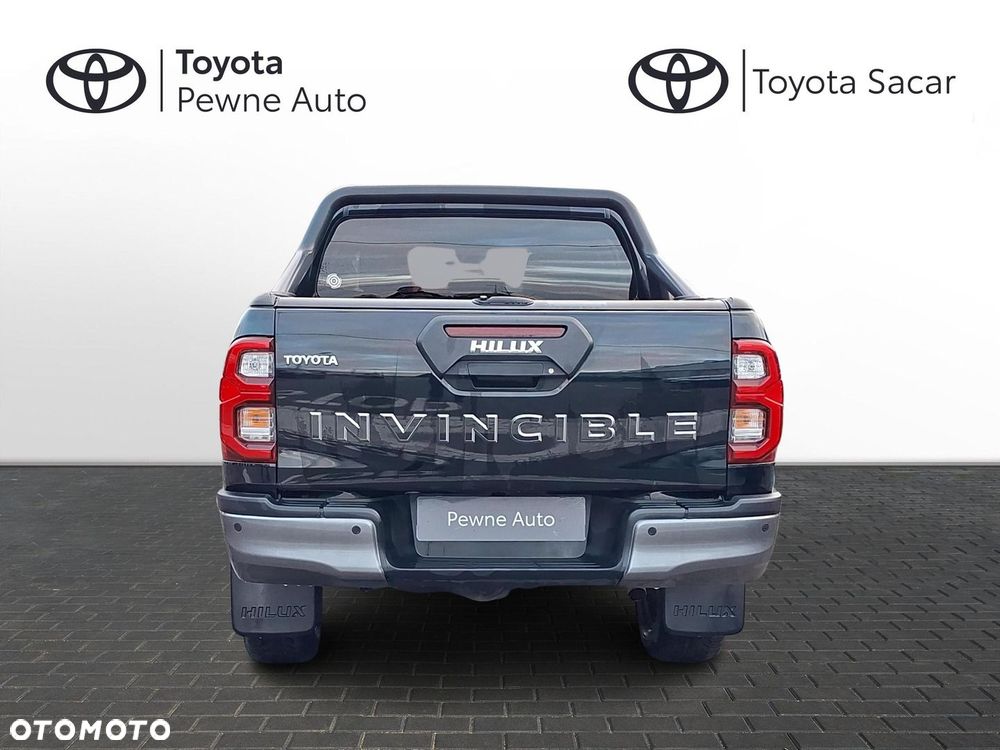 Toyota Hilux 2.8 D-4D Double Cab Invincible 4x4 - 4