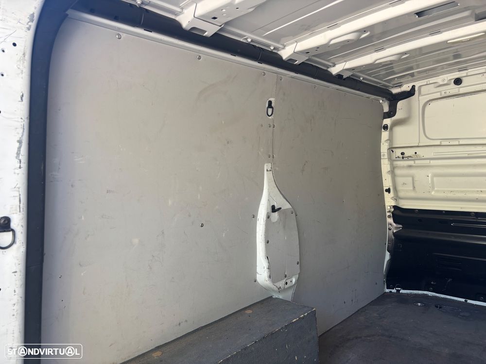 Renault Trafic - 7