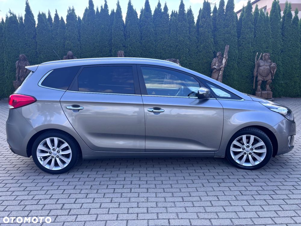 Kia Carens 1.7 CRDi M 7os - 11
