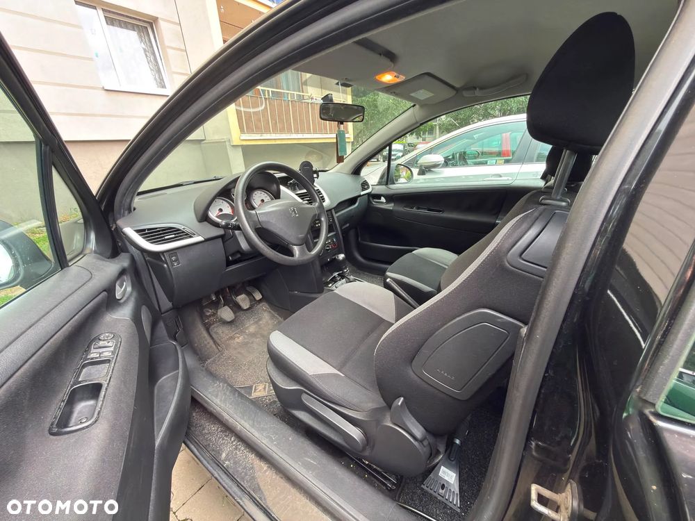 Peugeot 207 90 HDi FAP (Blue Lion) Urban Move - 11
