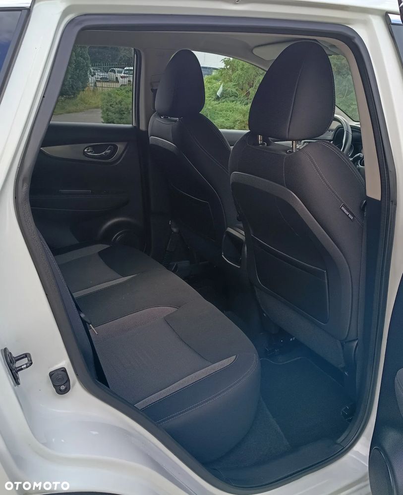 Nissan Qashqai 1.2 DIG-T N-Connecta - 30