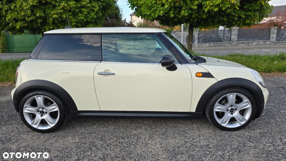 MINI ONE - 8