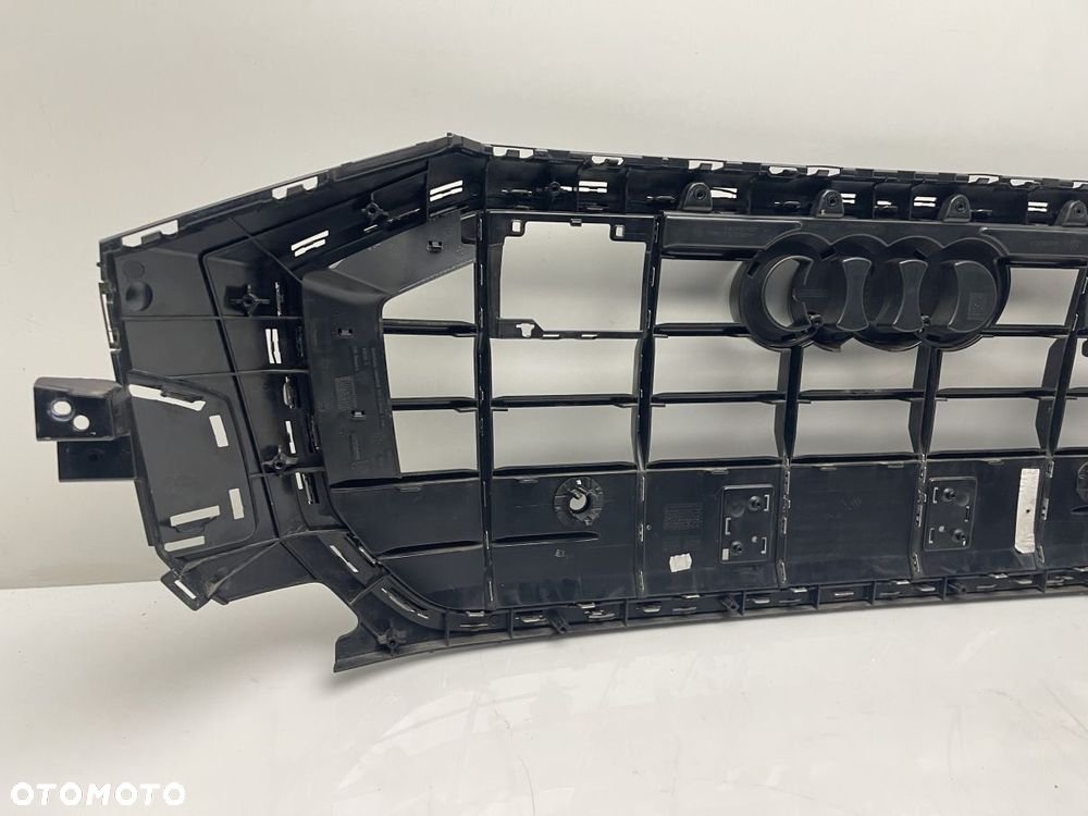GRILL ATRAPA AUDI Q8 4M8 S LINE 4M8853651AQ - 6