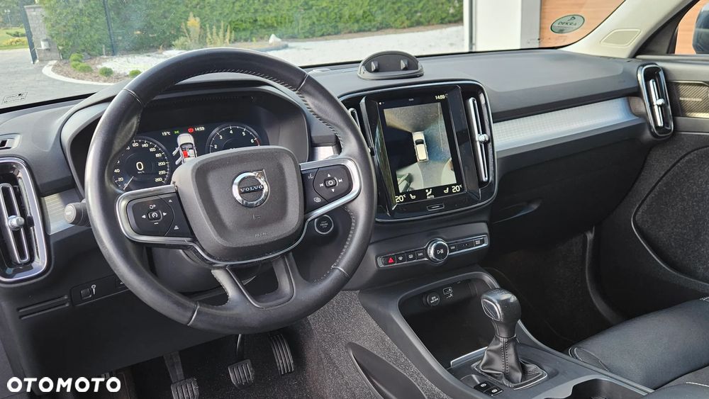 Volvo XC 40 - 6