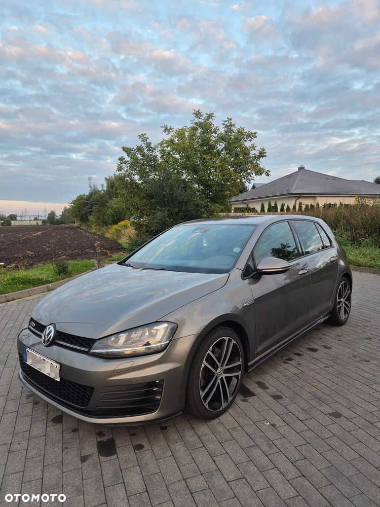 Volkswagen Golf 2.0 TDI BMT GTD - 3