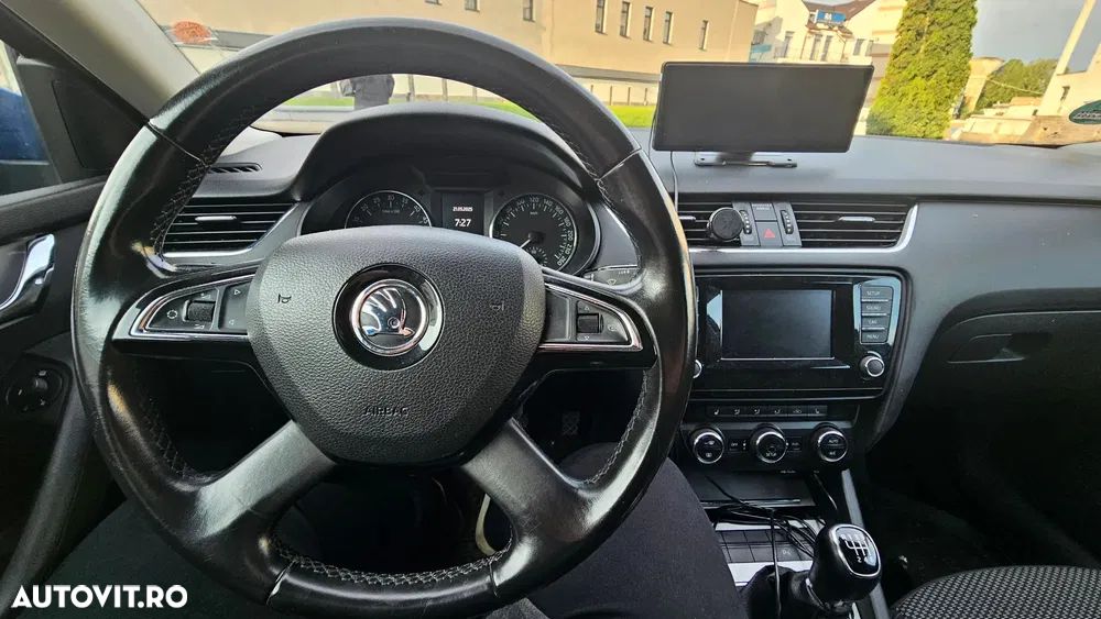 Skoda Octavia - 8
