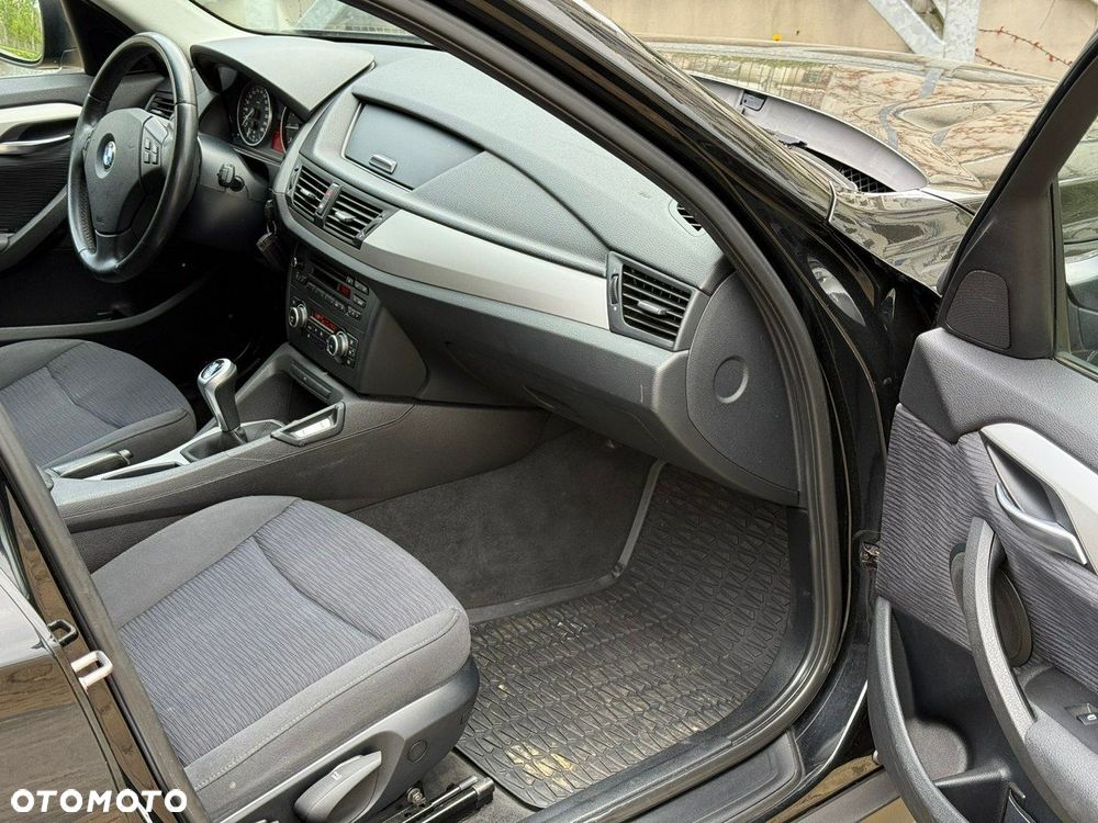 BMW X1 sDrive18i Sport Line - 7