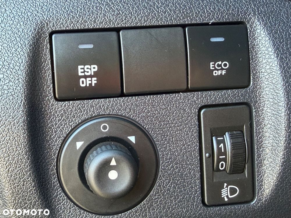 Citroën Berlingo e-HDi 90 FAP EGS6 Start Stop Silver Selection - 22