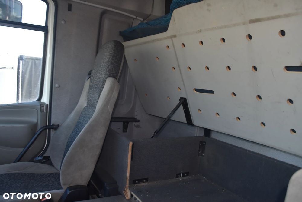 DAF CF 85.410 - 12