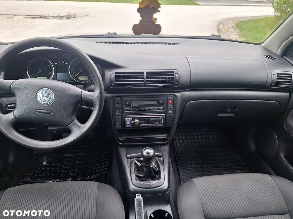 Volkswagen Passat 1.9 TDI Family - 7