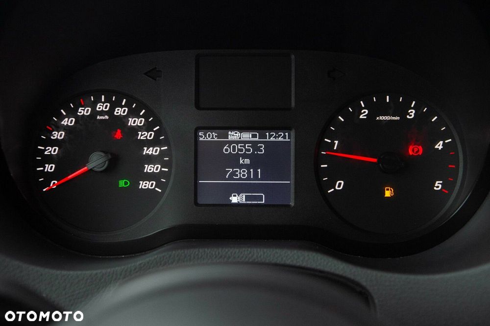 Mercedes-Benz Sprinter - 30