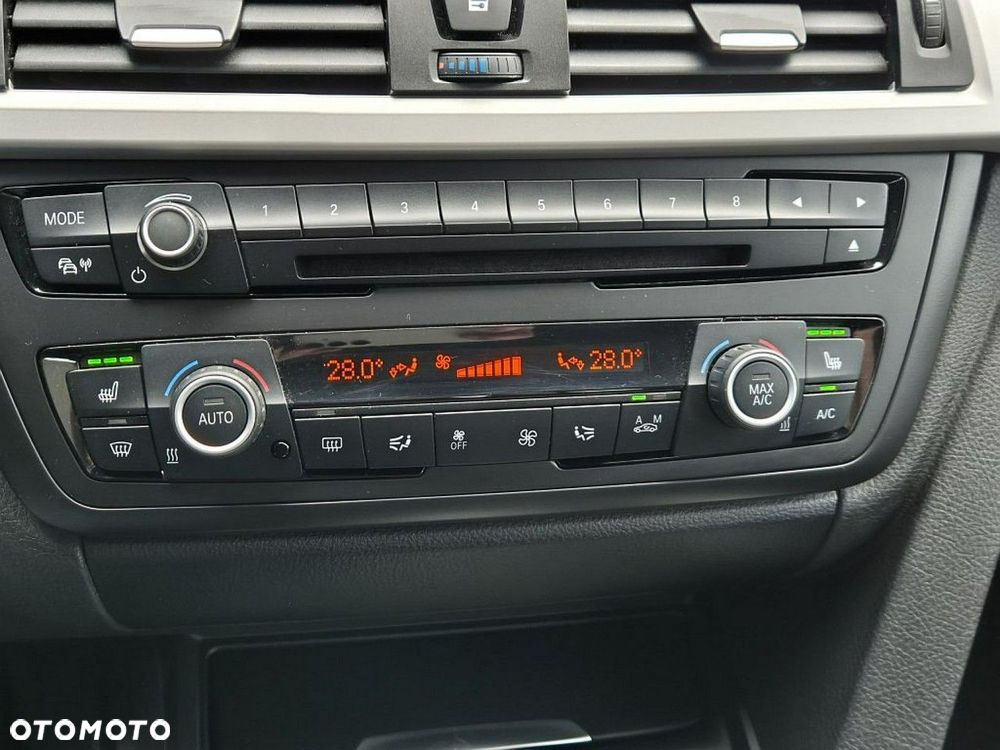 BMW Seria 3 320d Efficient Dynamic Edition - 33