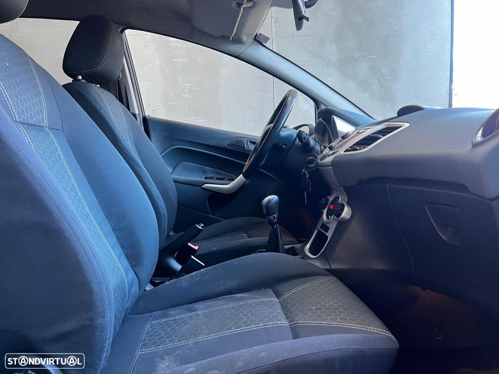 Ford Fiesta 1.4 TDCI Titanium - 13