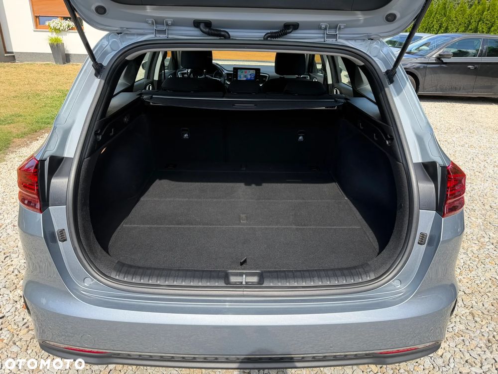 Kia Ceed 1.5 T-GDI M - 16