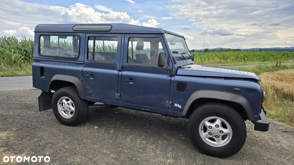 Land Rover Defender - 12