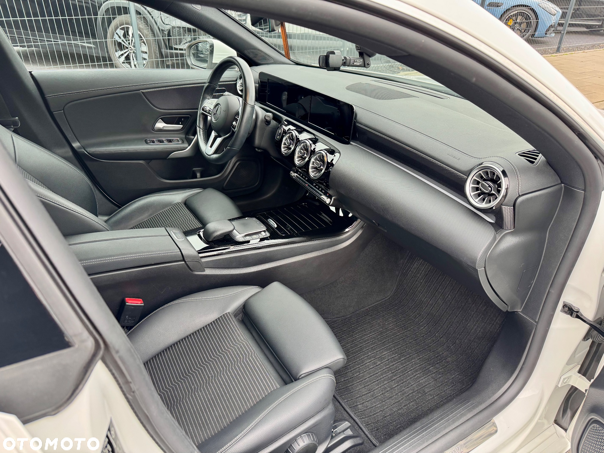 Mercedes-Benz CLA 200 d 8G-DCT - 5