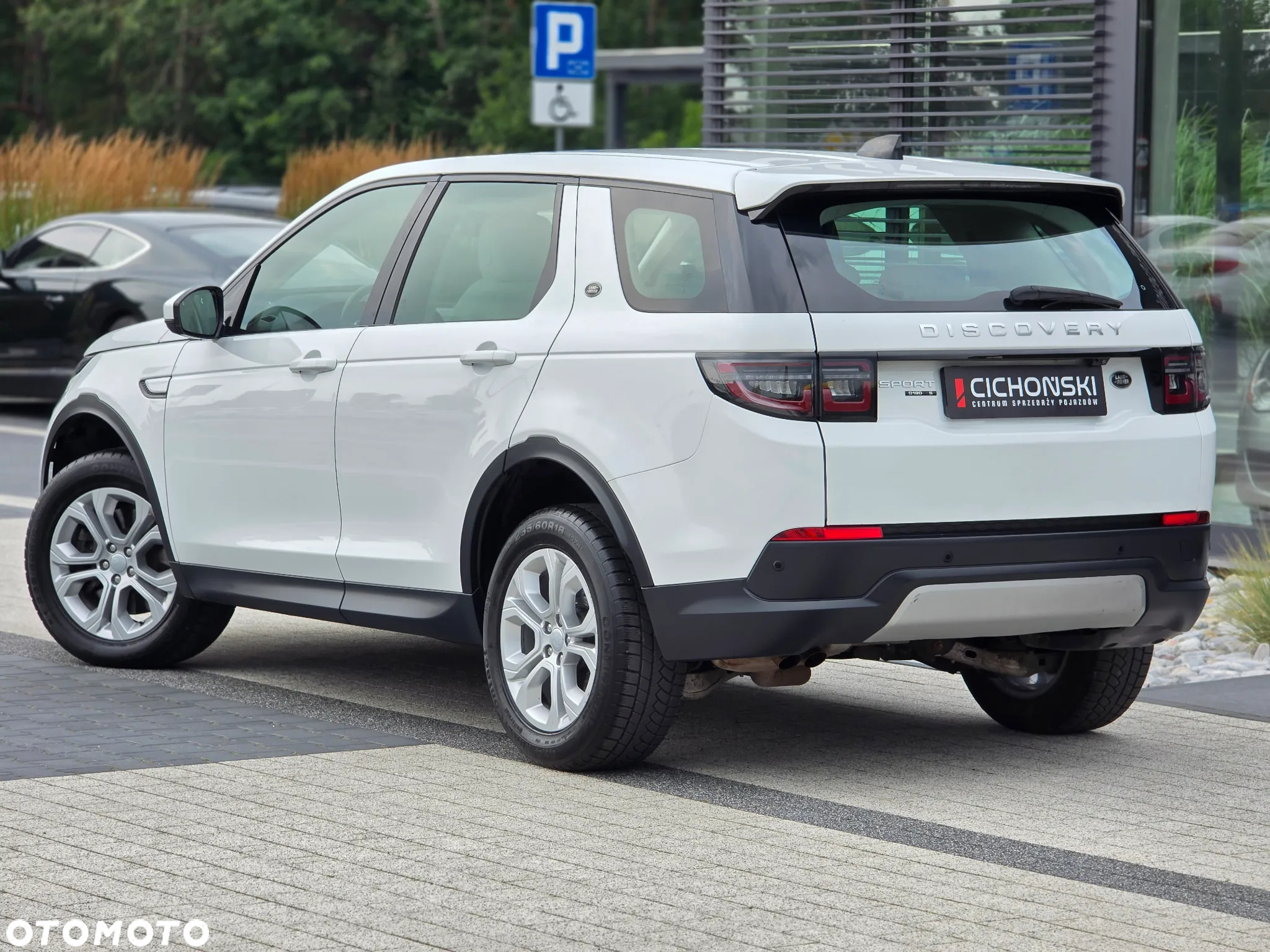 Land Rover Discovery Sport 2.0 D180 R-Dynamic SE - 39