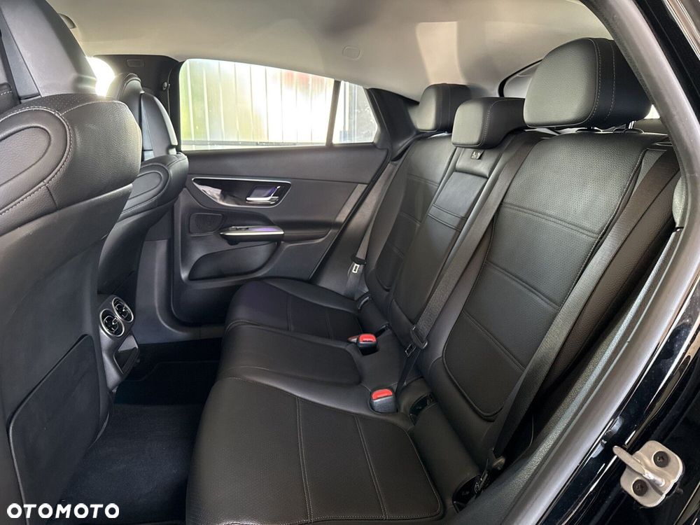 Mercedes-Benz GLC 220 d mHEV 4-Matic Avantgarde - 24