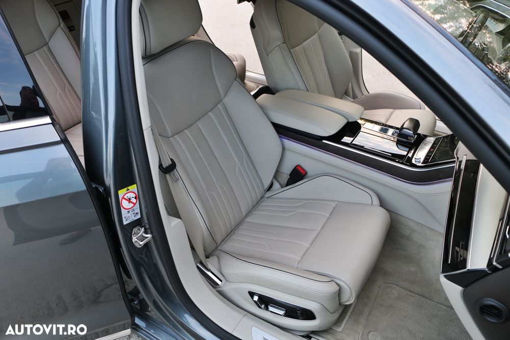 Audi A8 A8L 55 TFSI quattro Tiptronic MHEV - 23