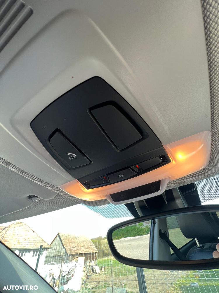 BMW Seria 2 218d Aut. Advantage - 23