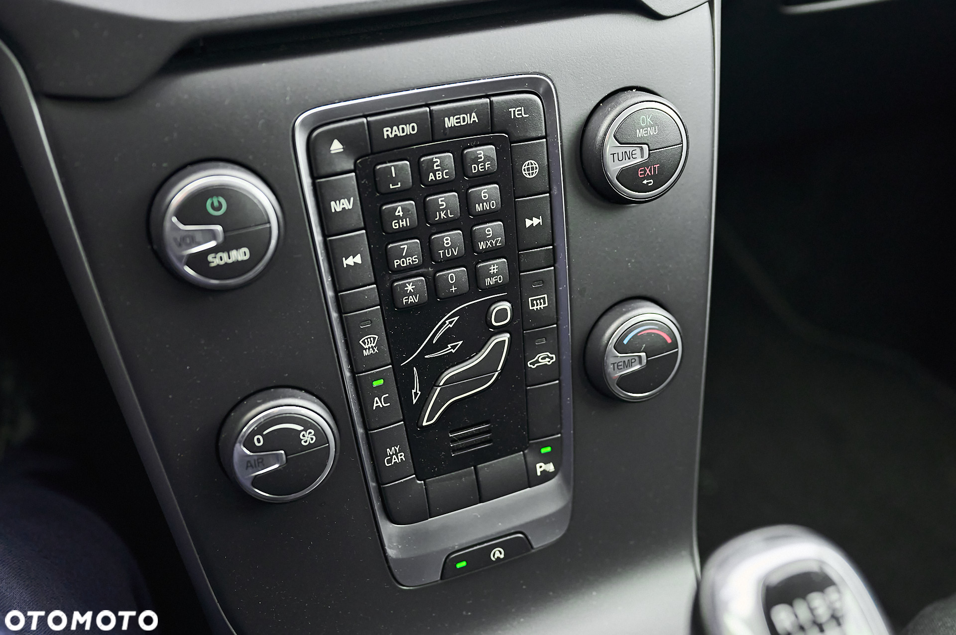 Volvo V40 D2 Momentum - 19